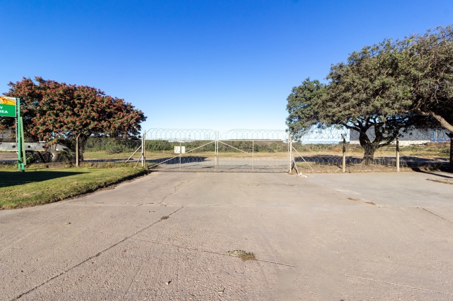 To Let commercial Property for Rent in Markman Industrial Eastern Cape